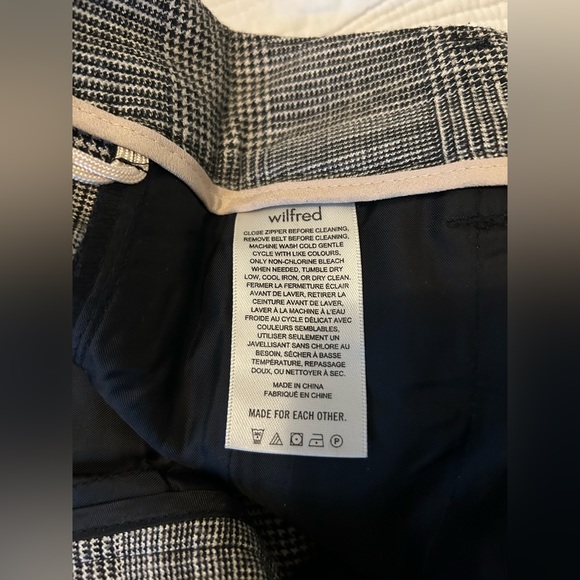 Aritzia | Wilfred | Tie-Front Check Pant — Black/Off White Plaid | Size 6 - Picture 9 of 14